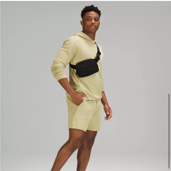 Lululemon Everywhere Belt Bag - Authentic, NWT - Black, Burnt Caramel - Picture 5 of 15